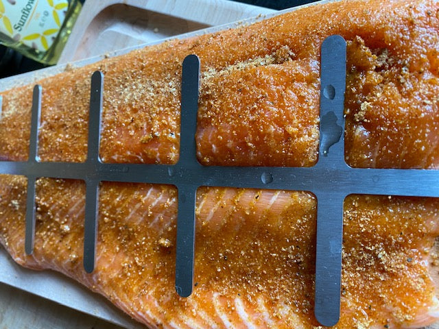 Zalm plank met standaard