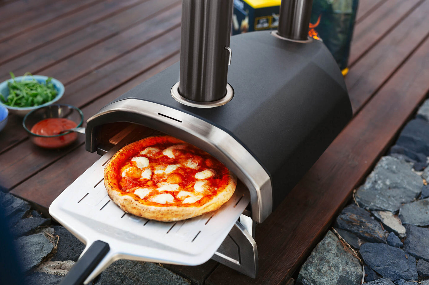 Ooni perforated pizza schep 12"