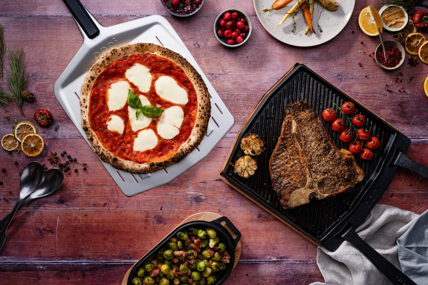 Ooni perforated pizza schep 12"